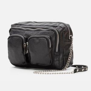 Adika | Crossbody bag w/ chain